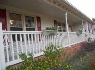 1028 Windswept Cir, Chesapeake, VA 23320