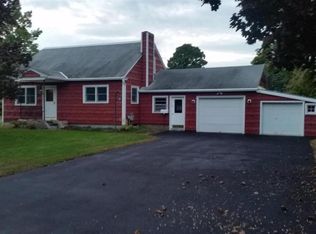 32 Blenor Ave, Hudson Falls, NY 12839