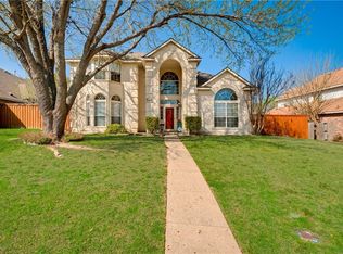 1109 Barrington Dr, Desoto, TX 75115