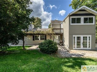 8 Sunset Ave, Stanhope, NJ 07874