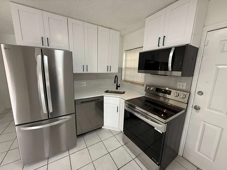 8416 N Brooks St — Photo 10