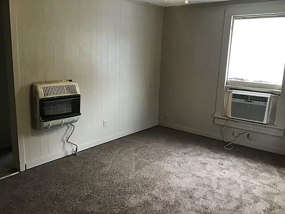2nd image of 1320 Todd Ave