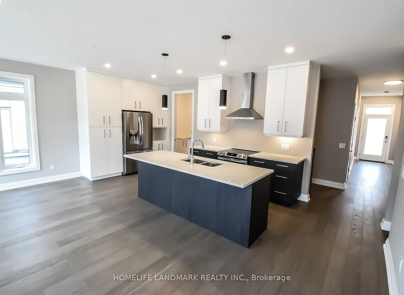 3 bed, $3,200 — Photo 2