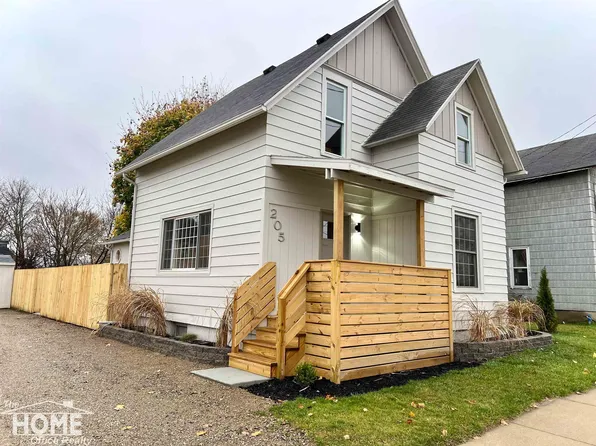 205 S Shiawassee St, Owosso, MI 48867