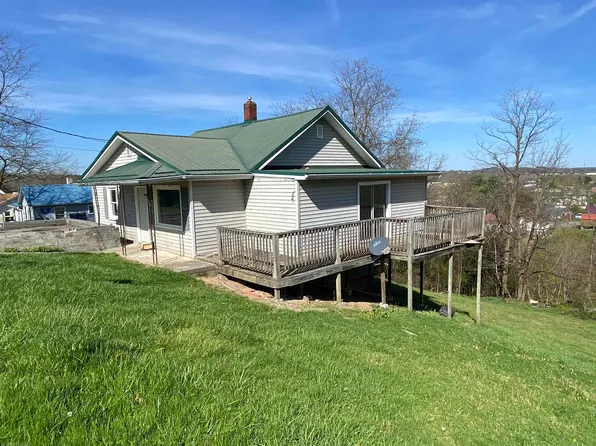 147 Bertha St, Pulaski, VA 24301