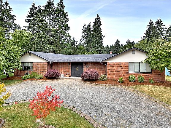 2nd image of 9225 Westmont Pl SW