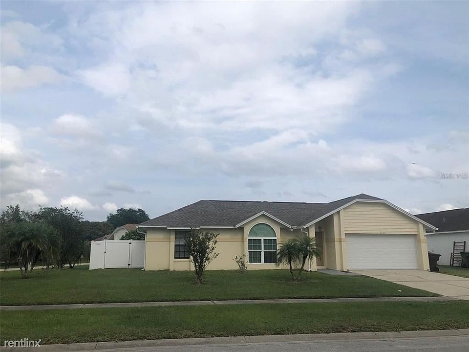 1st image of 2328 Queenswood Cir