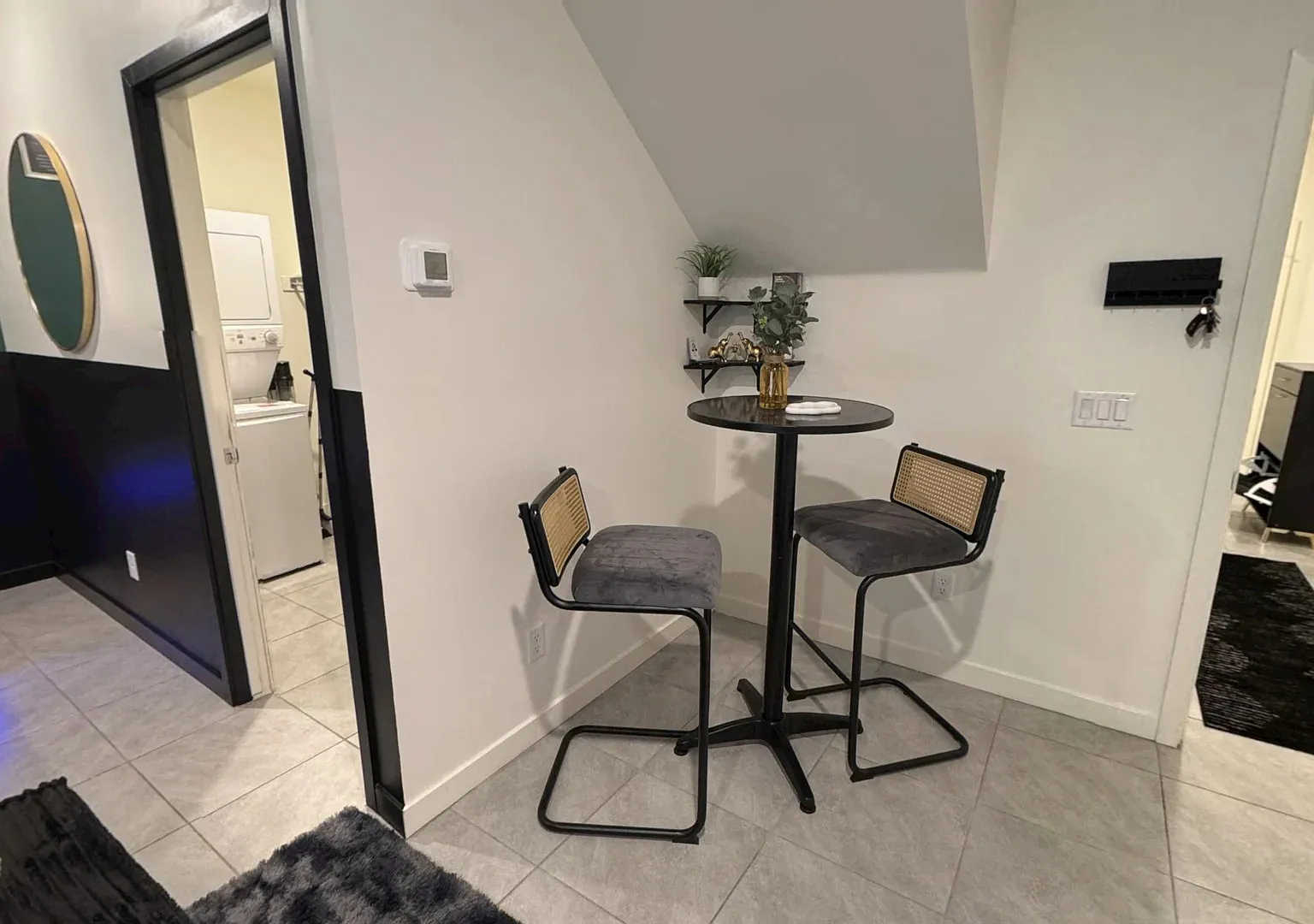 Studio, 1414 sqft, $1,550 — Photo 2