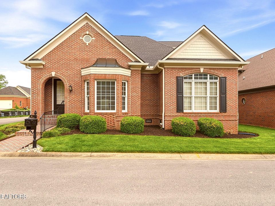 1st image of 49 Royal Troon Cir