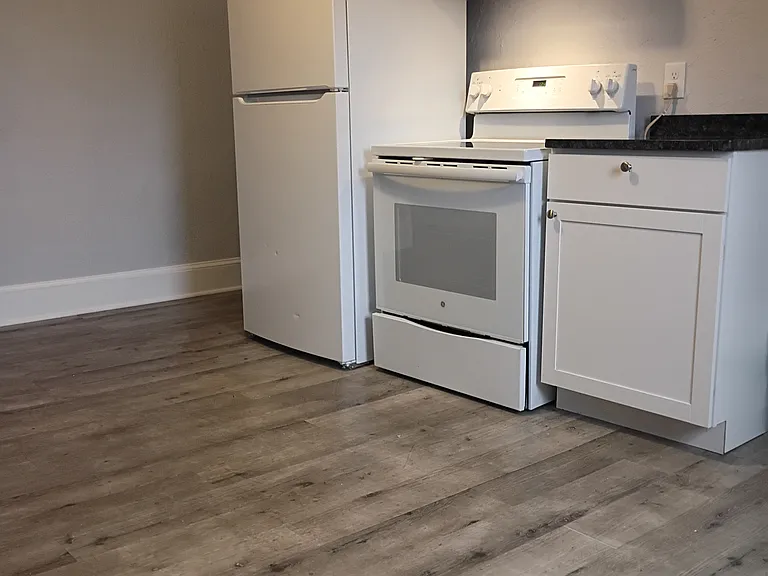 104 Park St #3 — Photo 1