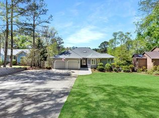 125 Watersedge Rd, Greenwood, SC 29649