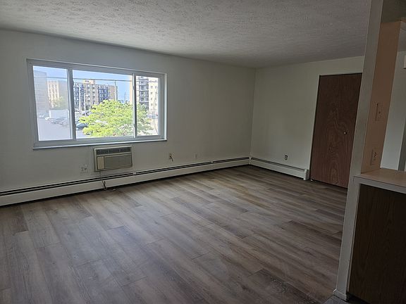 4th image of 18891 Detroit Ext APT 201