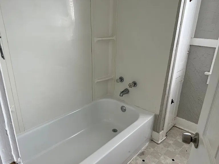 53 E Bruce Ave — Photo 8