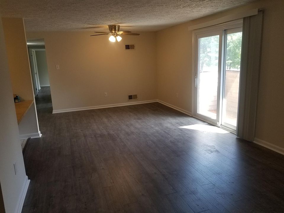 1st image of 600 Heather Ridge Dr Unit F