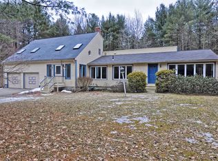 86 W Hollis Rd, Hollis, NH 03049