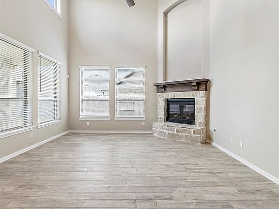 3rd image of 30314 Iris Circle Ct