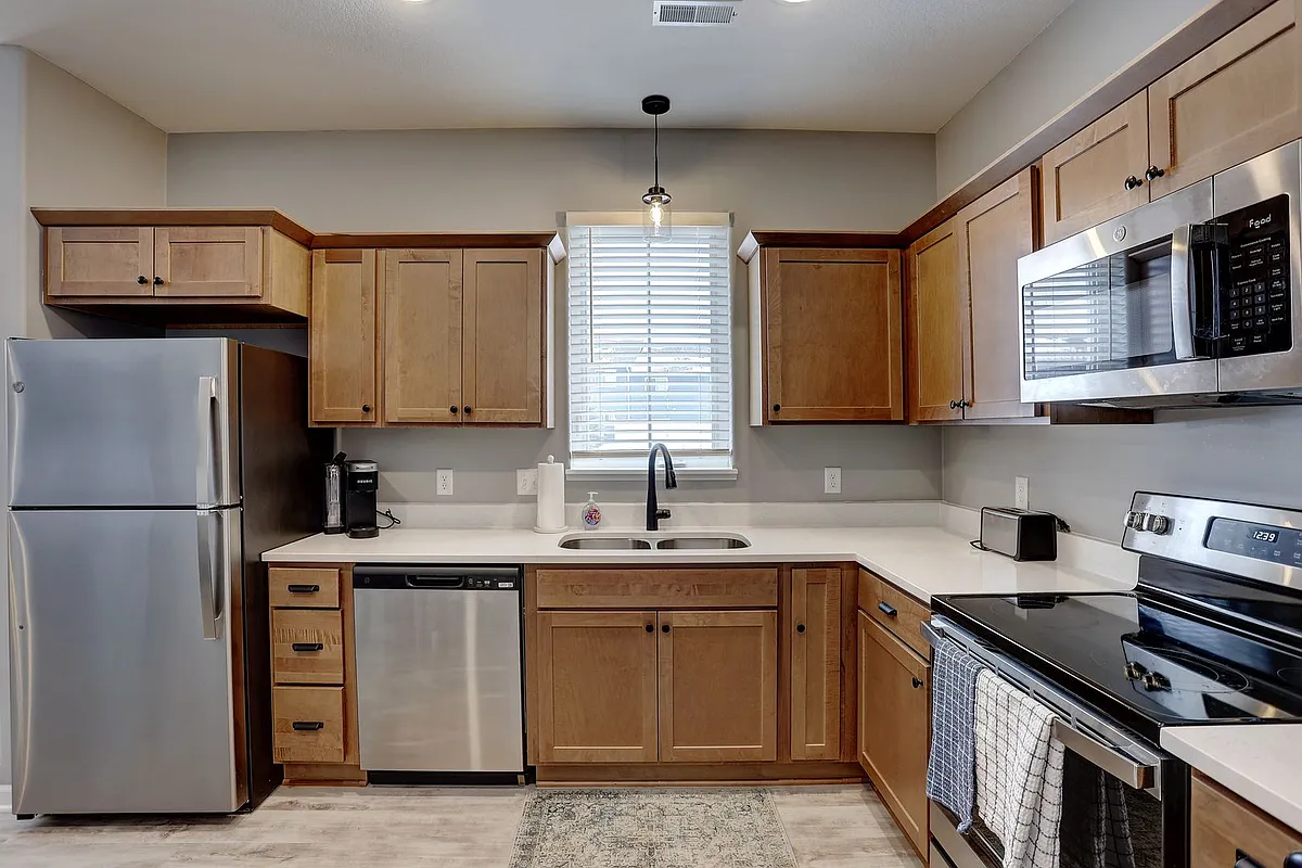 Building Photo - 109 Willow Cascades Trl