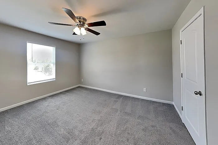 807 Dantzler Ct — Photo 18