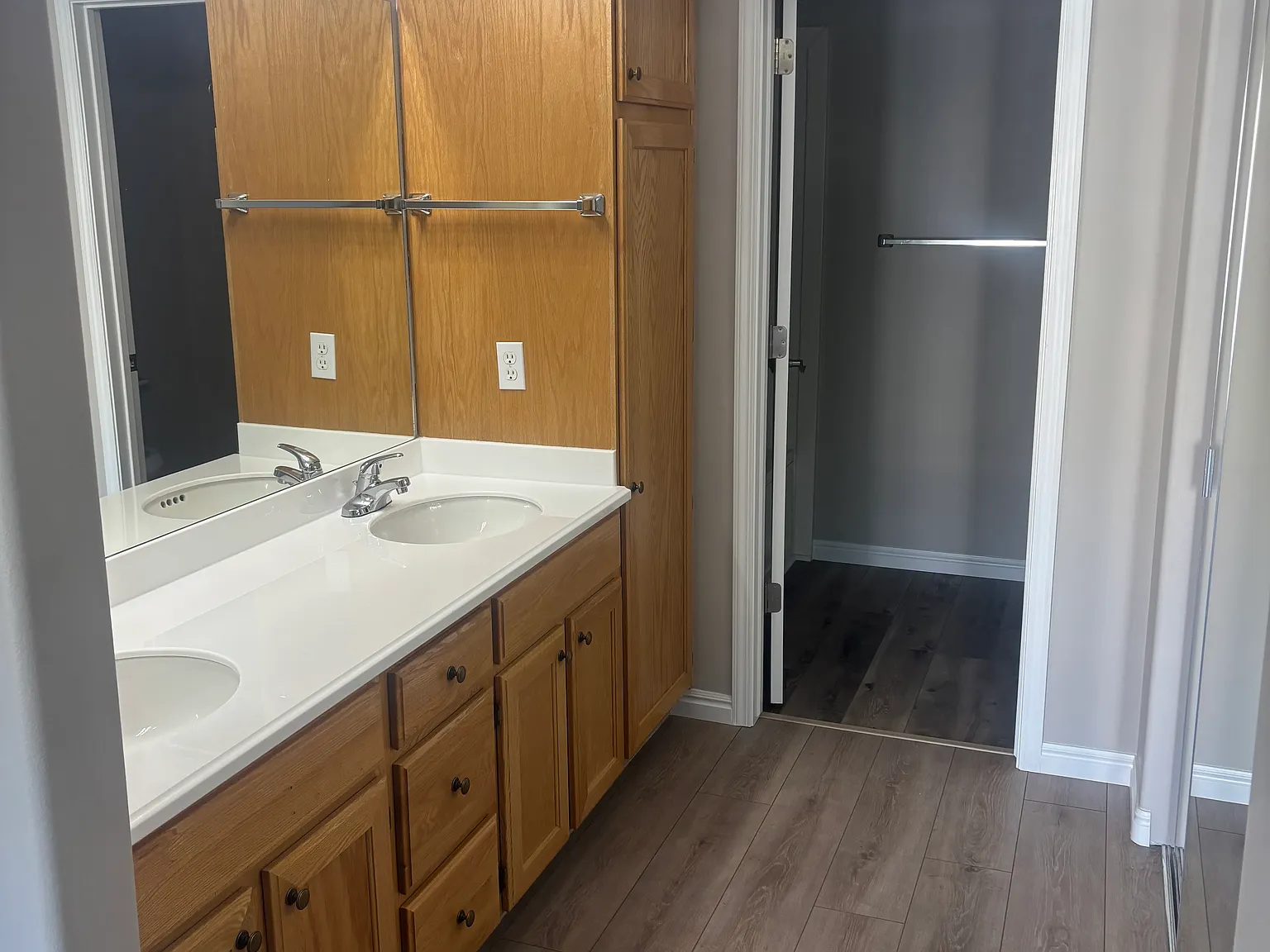 3 bed, 1232 sqft, $2,075 — Photo 3