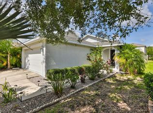 10336 Avelar Ridge Dr, Riverview, FL 33578