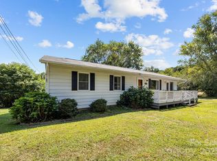 204 Cedar Hill Rd, Asheville, NC 28806