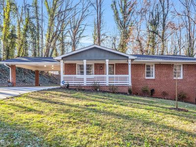 790 Kings Grant Dr NW, Atlanta, GA, 30318