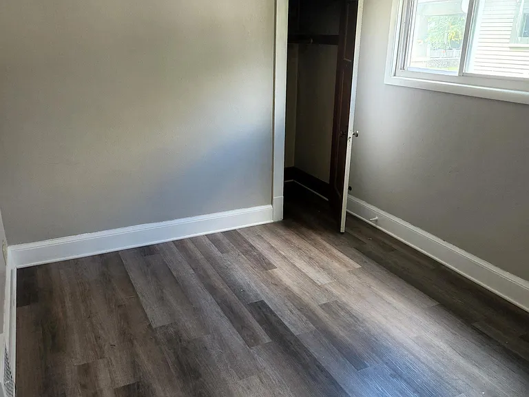 1534 S 78th St — Photo 13