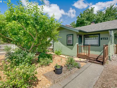 8733 NE Going St, Portland, OR, 97220