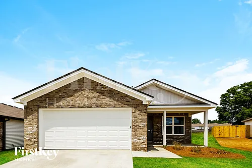 120 Castlebar Cir Photo 1