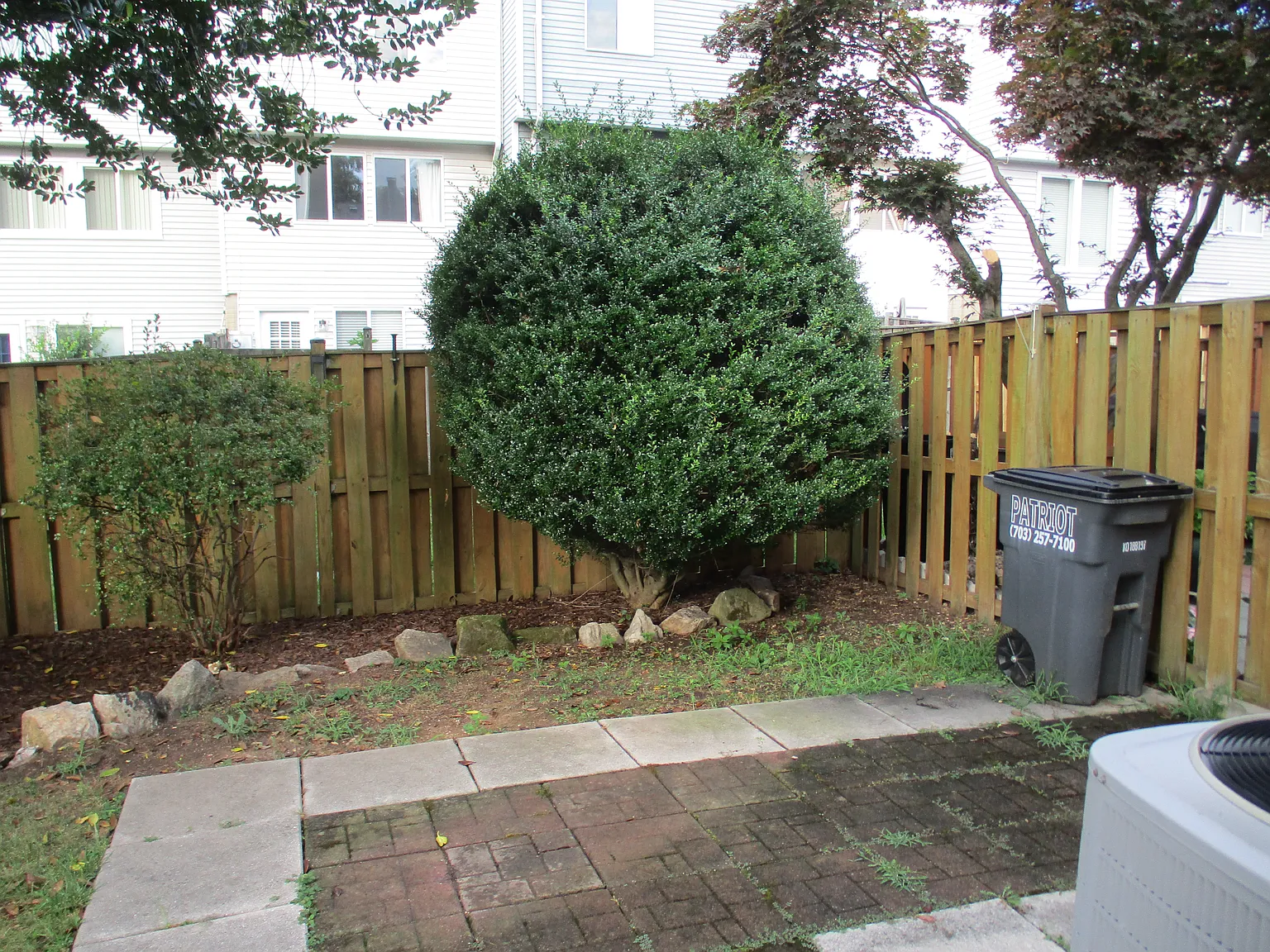Modern 2BR TH for Rent! — Photo 4