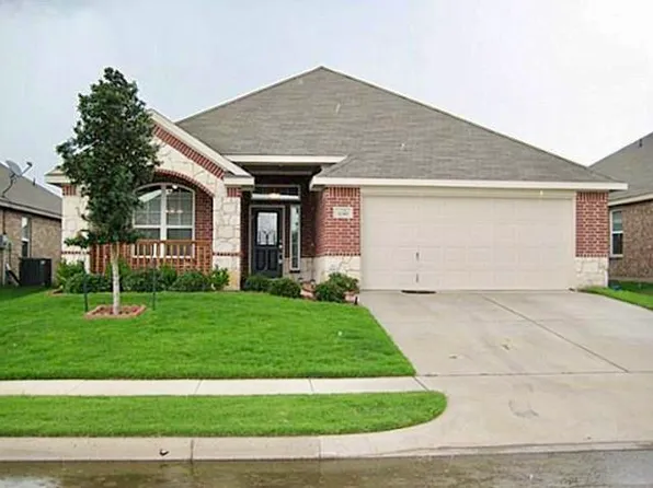 12145 Longstone Dr, Burleson, TX 76028