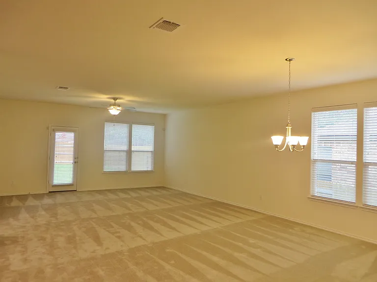 1042 Bowline Dr — Photo 10