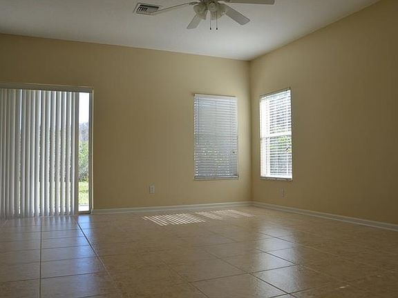 4th image of 1442 Derby Glen Dr