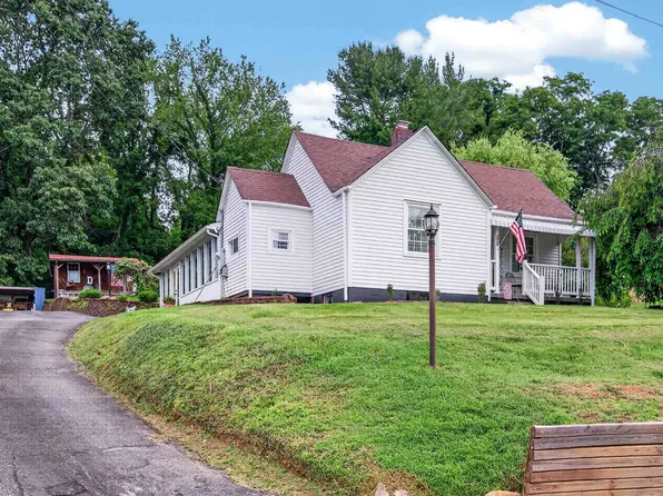 403 Cedar Dr, Ripplemead, VA 24150
