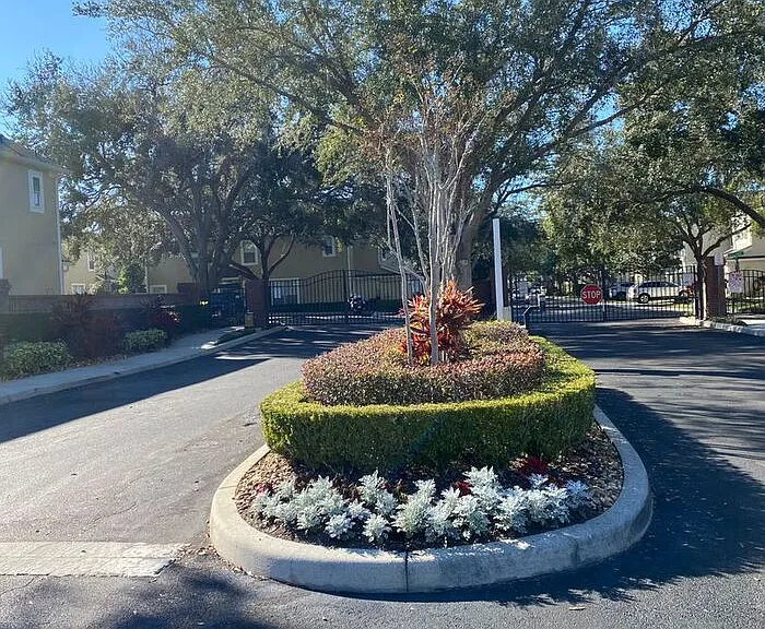 2632 Galliano Cir — Photo 34