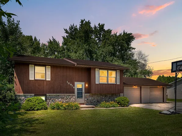 12919 Velp Ave, Green Bay, WI 54313