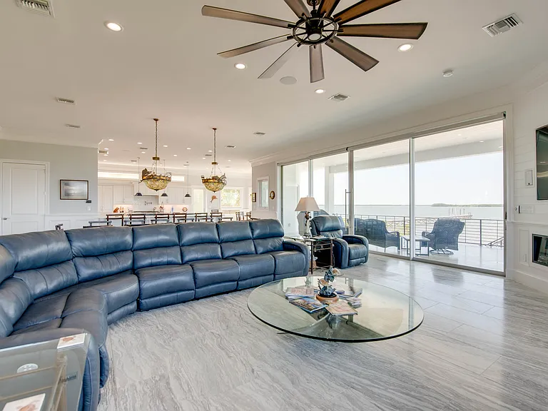 528 Bay Shore Dr — Photo 16
