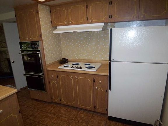 4th image of 18260 Verano Dr