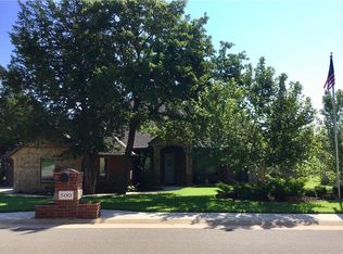 500 Seville Dr, Edmond, OK 73034