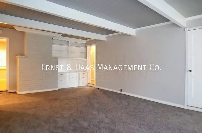 4224 Maury Ave — Photo 11