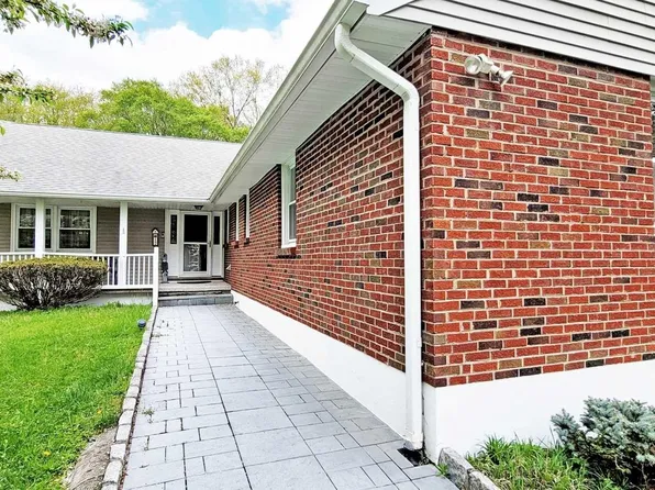 12 Paris Ave, Rockleigh, NJ 07647