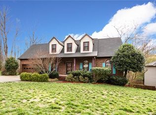 7122 Rothmore St, Charlotte, NC 28215