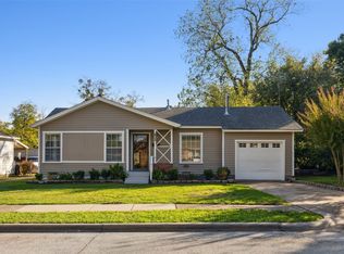 832 Bowie St, Garland, TX 75040