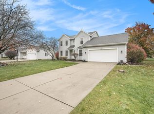 8936 Cedarview Ave, Jenison, MI 49428