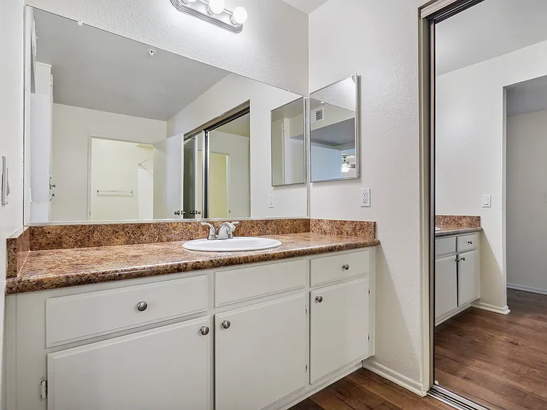 Kimberly Terrace — Photo 11