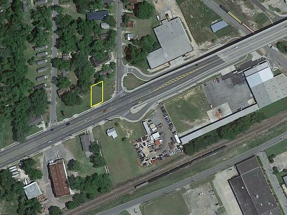2nd image of 1002 W Hill Ave