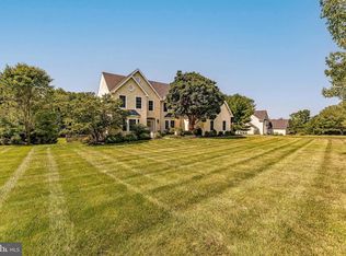 7 Summerhill Dr, Downingtown, PA 19335