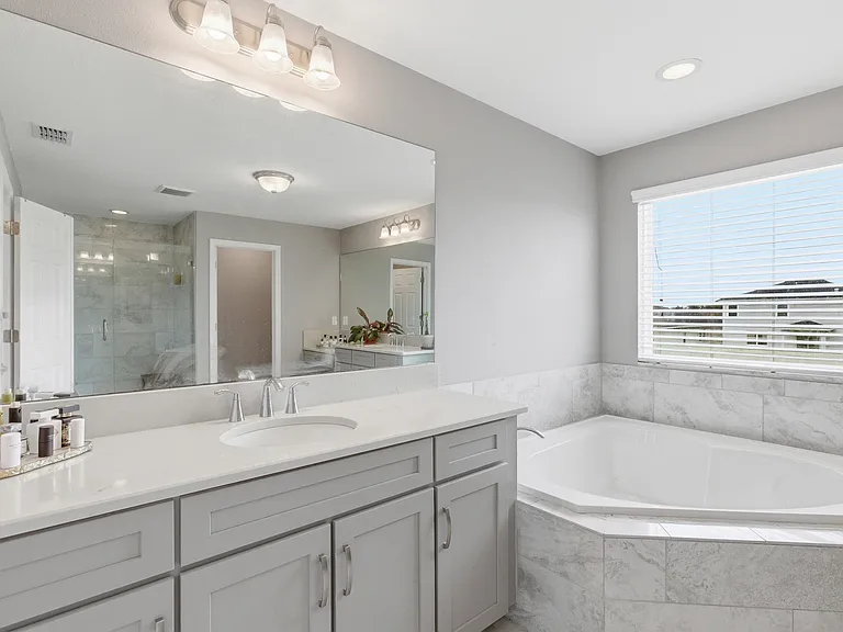 9844 Cabernet Ave — Photo 26