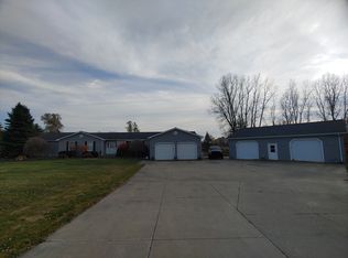 6447 Smiths Creek Rd, Kimball, MI 48074