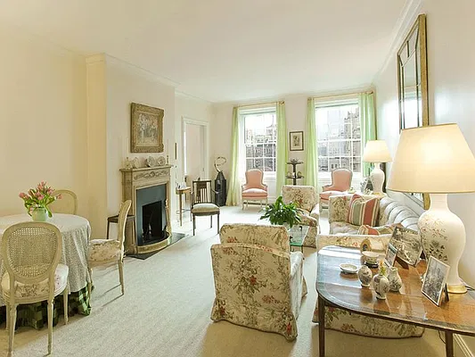 Sold by Sotheby's International Realty | media 11